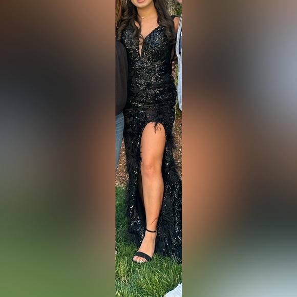 🌿 AMARRA Prom dress. Fits sizes 2-10. Worn once. - Picture 11 of 12